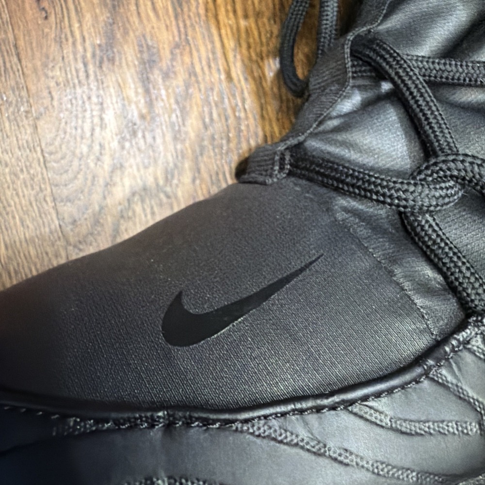 Nike Tanjun High Rise Boot Black AO0355-002 Womens 11 - Picture 3 of 14